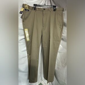 Men’s Kahki Classic Fit Stretch Pants by Haggar Iron Free Premium Khaki - NWT